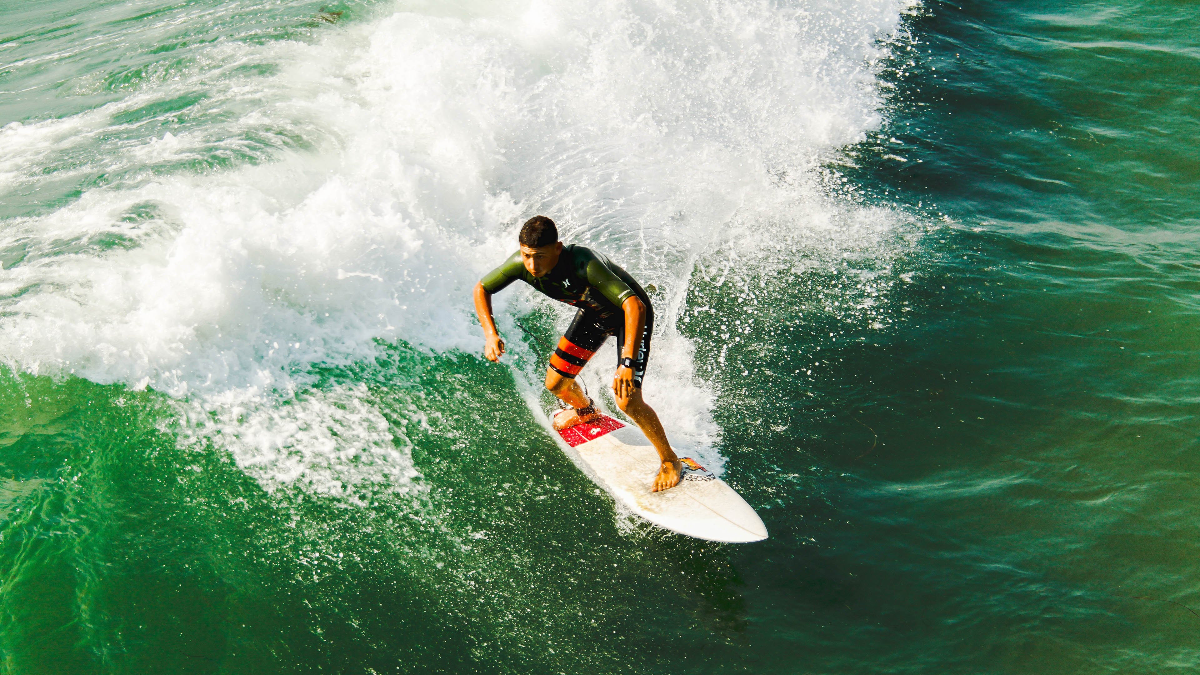 维拉开局高压打破僵局控制比赛节奏,维拉阵型